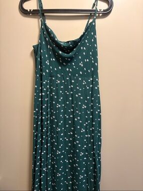 American Eagle Outfitters Green Floral Midi Dress